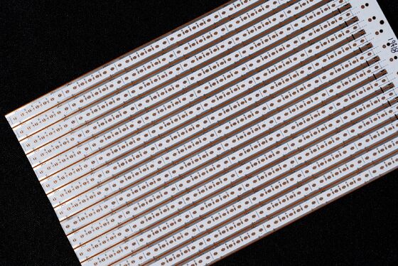 kopen industriële kwaliteit LED-strook Vervaardiger: Custom FPC & turnkey SMT voor ruwe omgevingen Custom Chip op FPC Flexible Circuit Board voor COB Strip Light met Double Layer Board online manufacture